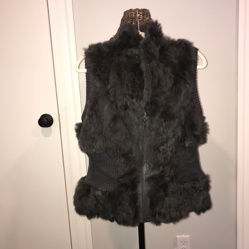 Grey fur vest, size L